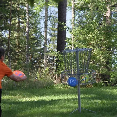 Kruunupuisto Szálloda