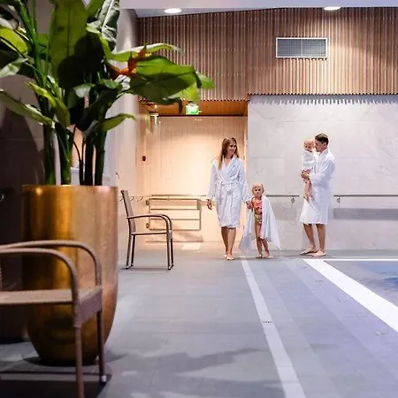 Hotel Kruunupuisto 4*