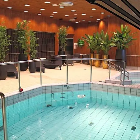 Kruunupuisto 4*