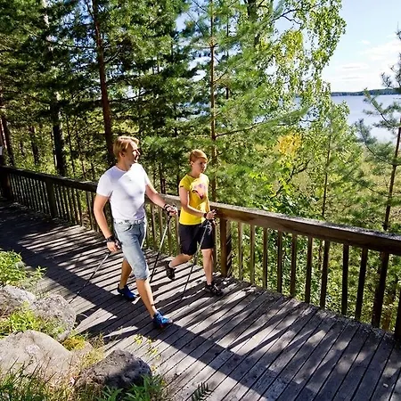 Kruunupuisto Szálloda Punkaharju