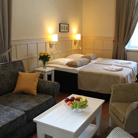 Kruunupuisto 4*